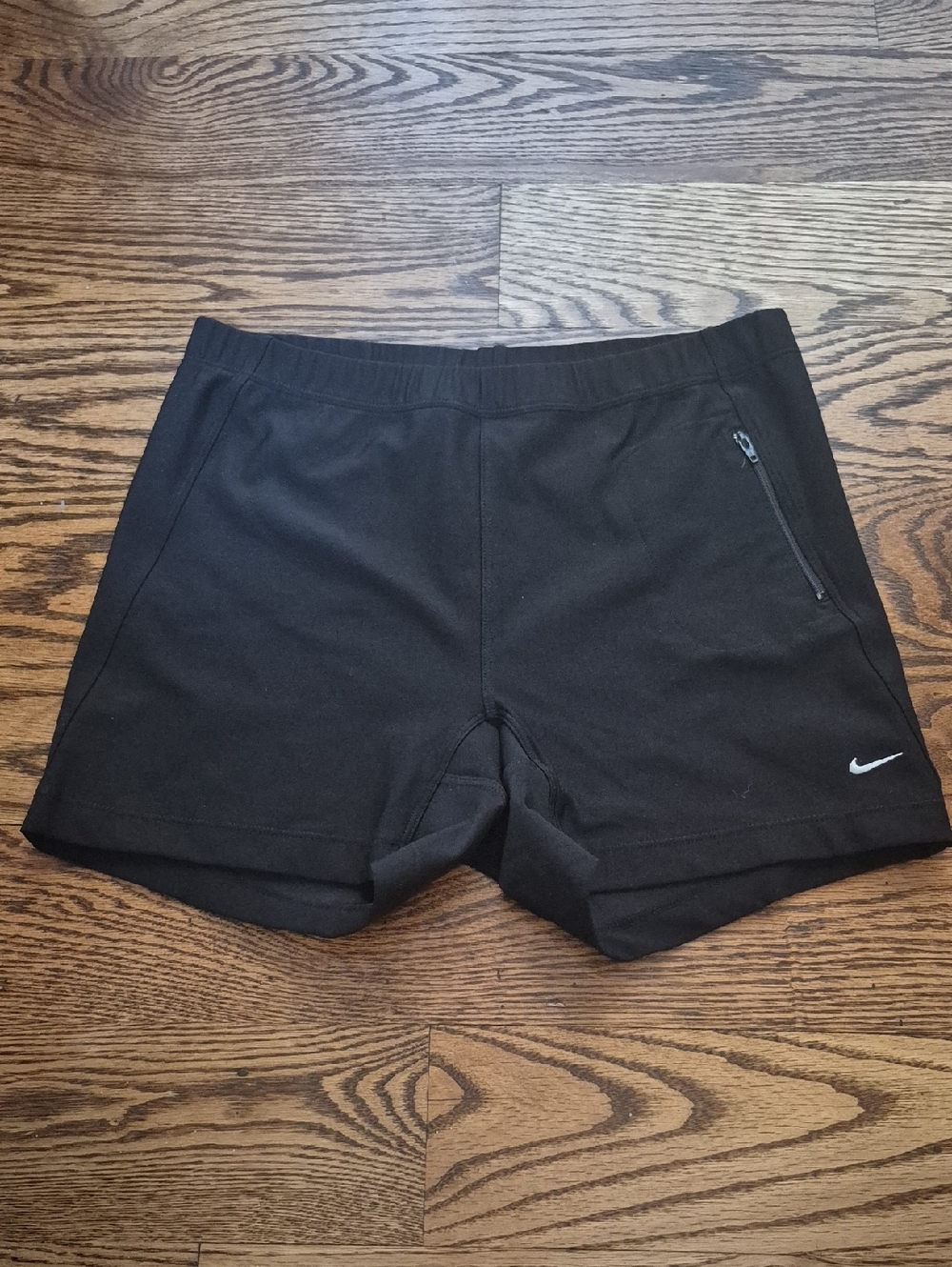 Nike Women’s Black Performance Compression Shorts w/zipper Side Pocket